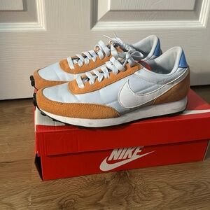 Nike Daybreak shoes
